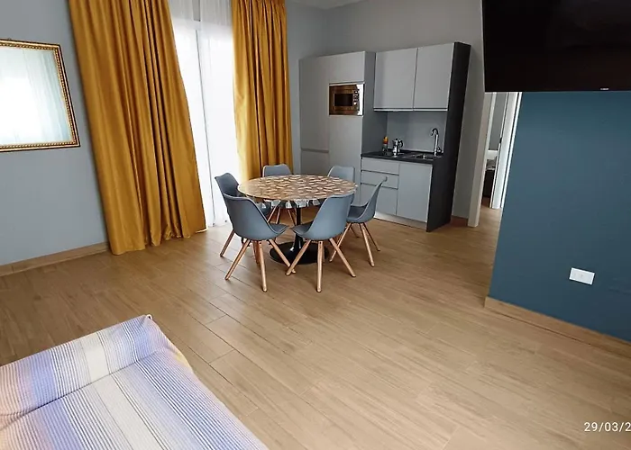 Residenza Delle Nazioni Lägenhetshotell Gatteo a Mare